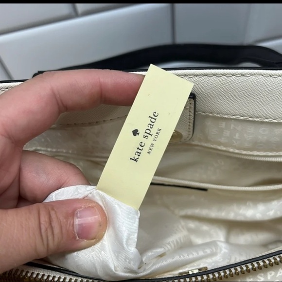 Kate Spade Laurel Way Evangelie Purse! GUC!! - Picture 8 of 16
